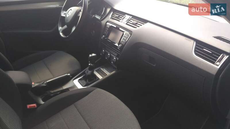 Универсал Skoda Octavia 2014 в Черкассах