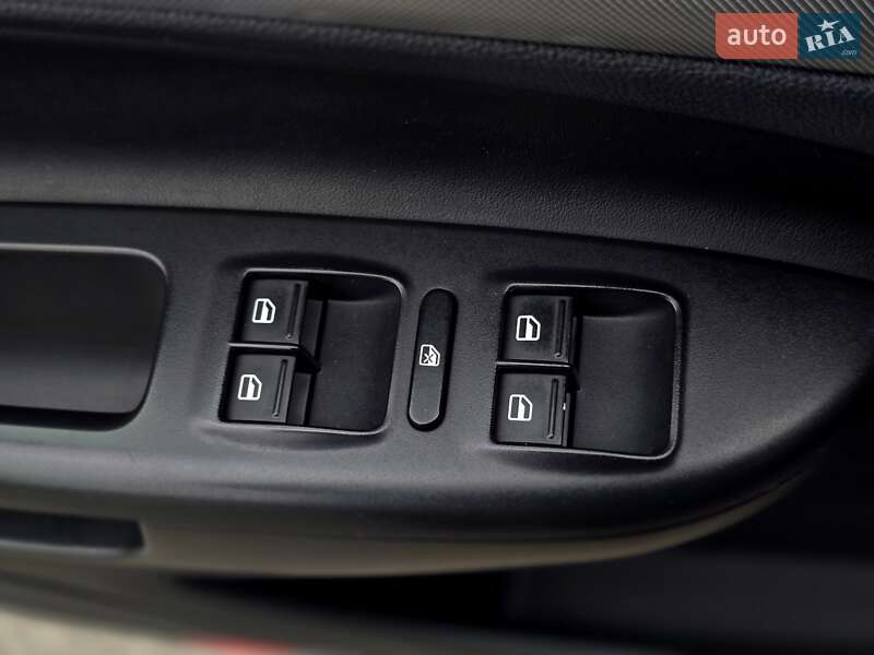 Универсал Skoda Octavia 2011 в Полтаве