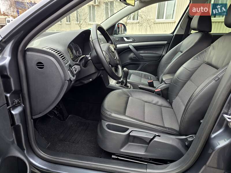 Универсал Skoda Octavia 2011 в Полтаве