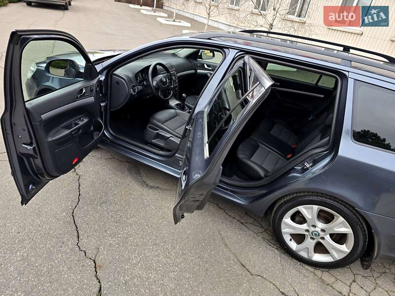 Универсал Skoda Octavia 2011 в Полтаве