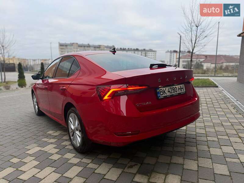 Ліфтбек Skoda Octavia 2021 в Івано-Франківську