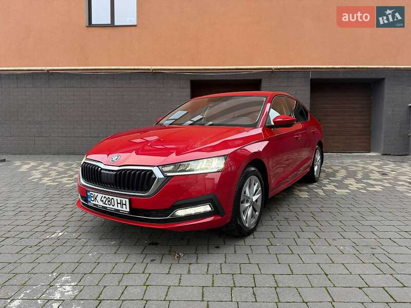 Ліфтбек Skoda Octavia 2021 в Івано-Франківську