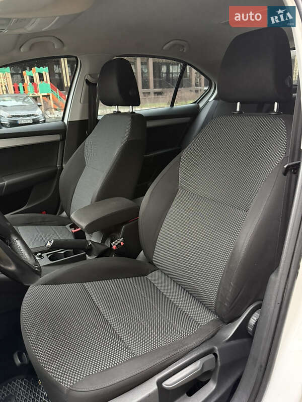 Лифтбек Skoda Octavia 2014 в Киеве