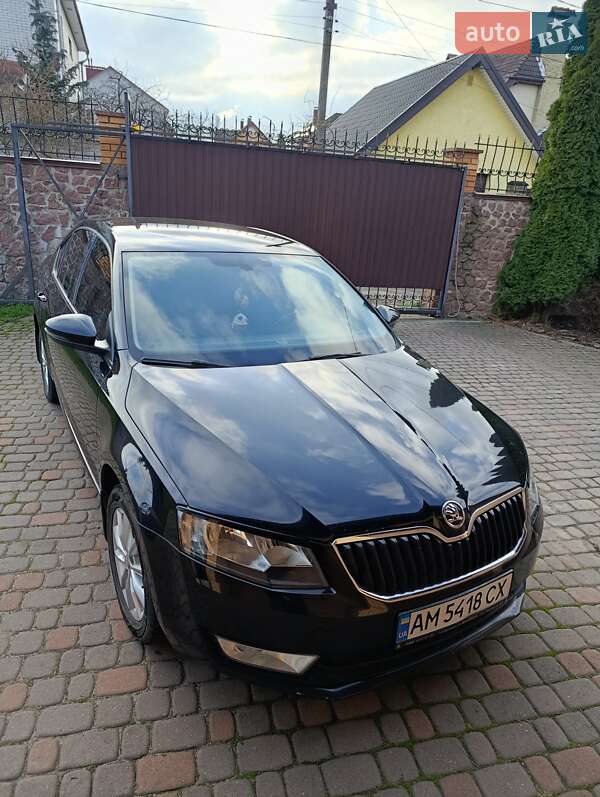 Лифтбек Skoda Octavia 2015 в Житомире