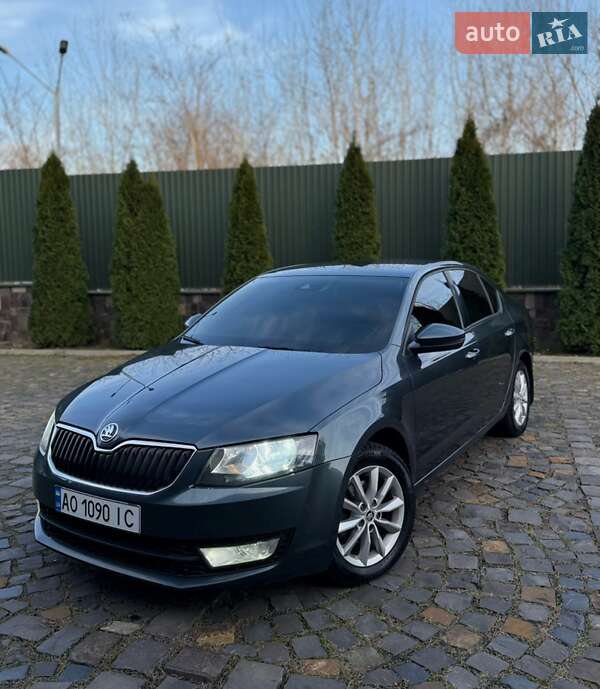 Лифтбек Skoda Octavia 2015 в Ужгороде фото Лифтбек Skoda Octavia 2015 в Ужгороде
