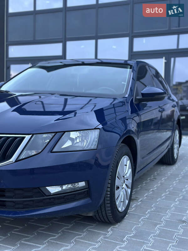 Лифтбек Skoda Octavia 2017 в Тернополе