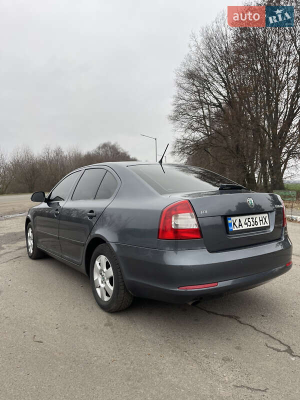 Лифтбек Skoda Octavia 2011 в Мене