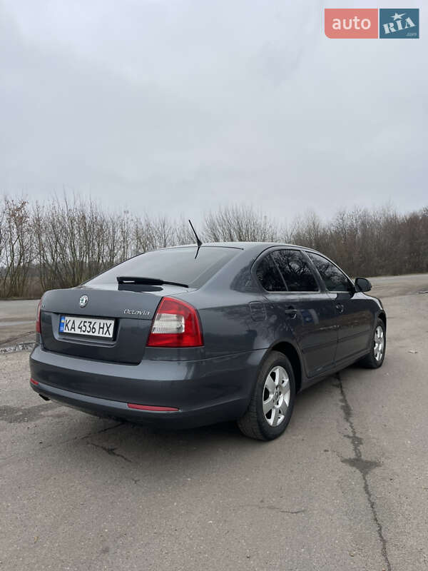 Лифтбек Skoda Octavia 2011 в Мене