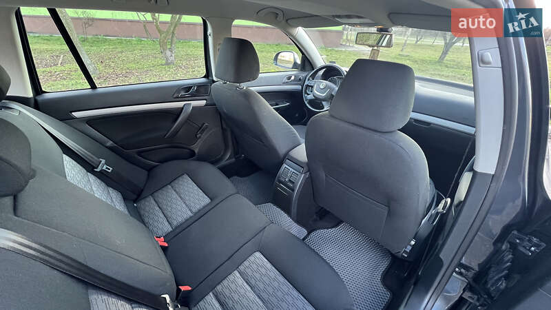Универсал Skoda Octavia 2012 в Киеве фото 15 Универсал Skoda Octavia 2012 в Киеве