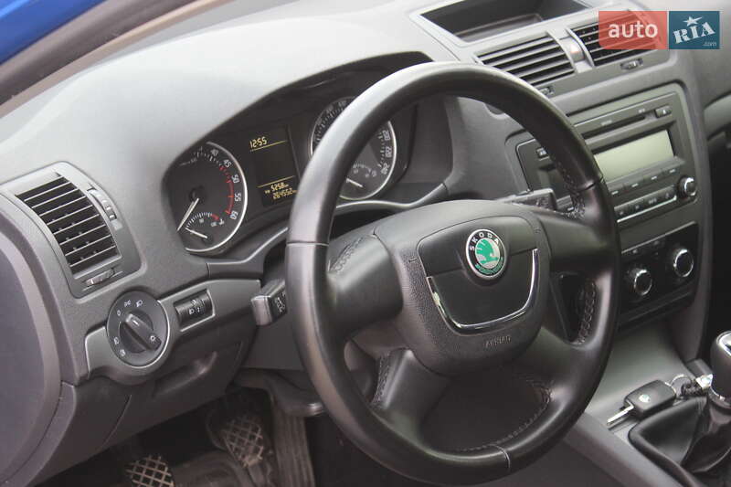 Ліфтбек Skoda Octavia 2009 в Дніпрі фото 9 Ліфтбек Skoda Octavia 2009 в Дніпрі