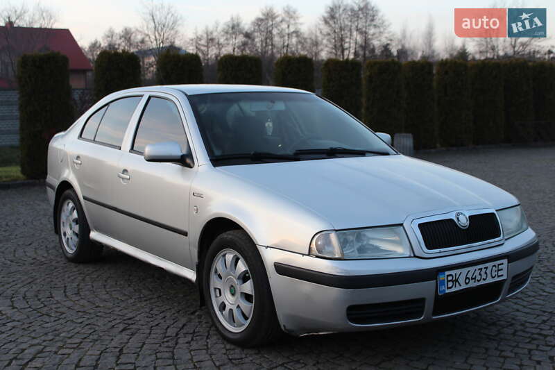 Ліфтбек Skoda Octavia 2004 в Жовкві фото 3 Ліфтбек Skoda Octavia 2004 в Жовкві