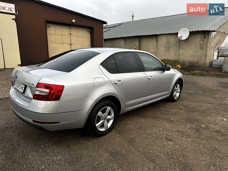 Лифтбек Skoda Octavia 2019 в Первомайске фото 10 Лифтбек Skoda Octavia 2019 в Первомайске