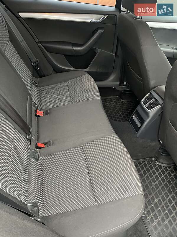 Универсал Skoda Octavia 2015 в Радехове