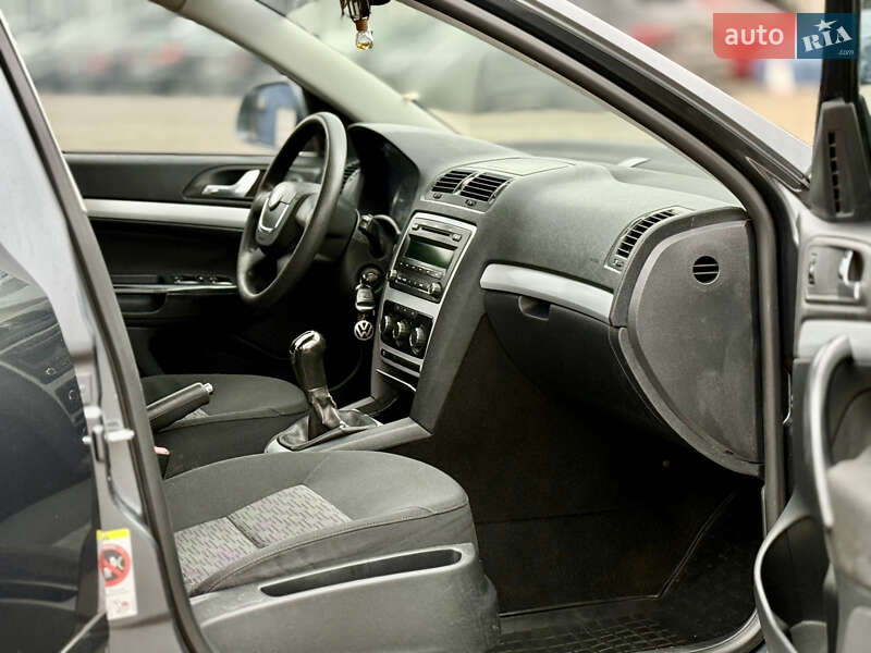 Лифтбек Skoda Octavia 2011 в Киеве фото 16 Лифтбек Skoda Octavia 2011 в Киеве