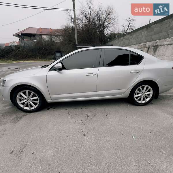 Лифтбек Skoda Octavia 2015 в Ужгороде фото 5 Лифтбек Skoda Octavia 2015 в Ужгороде