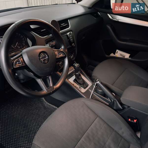 Лифтбек Skoda Octavia 2015 в Ужгороде фото 10 Лифтбек Skoda Octavia 2015 в Ужгороде