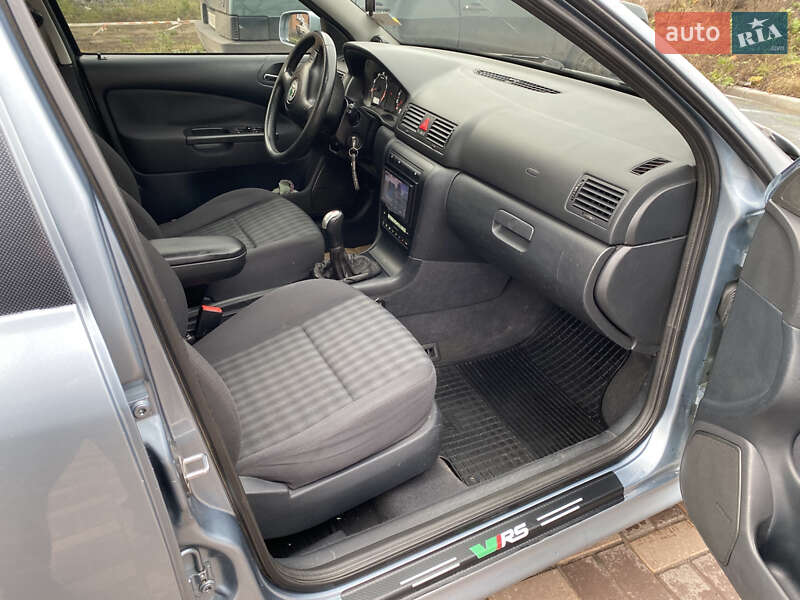 Универсал Skoda Octavia 2006 в Валках