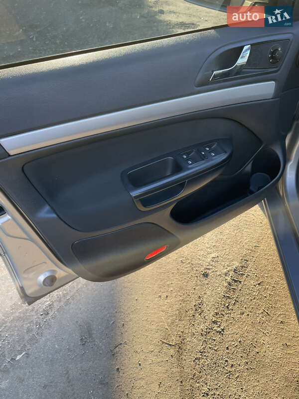 Универсал Skoda Octavia 2009 в Звягеле фото 12 Универсал Skoda Octavia 2009 в Звягеле