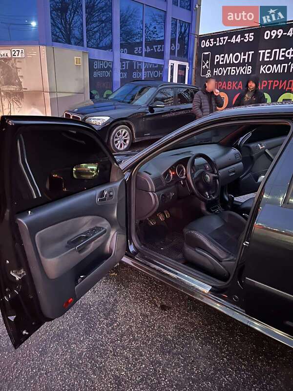 Лифтбек Skoda Octavia 2008 в Днепре