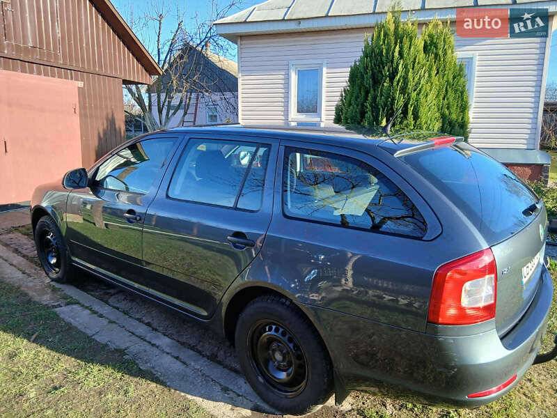 Универсал Skoda Octavia 2009 в Чернигове