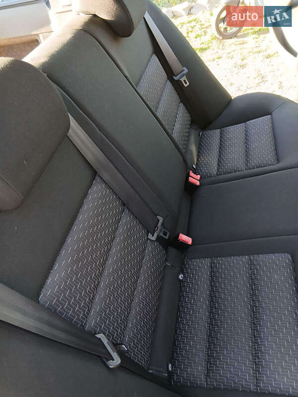 Универсал Skoda Octavia 2009 в Чернигове