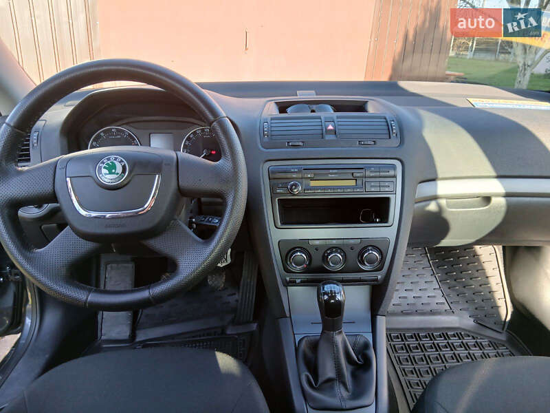 Универсал Skoda Octavia 2009 в Чернигове