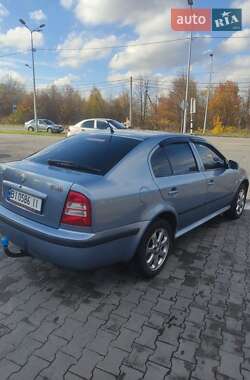 Лифтбек Skoda Octavia 2003 в Полтаве