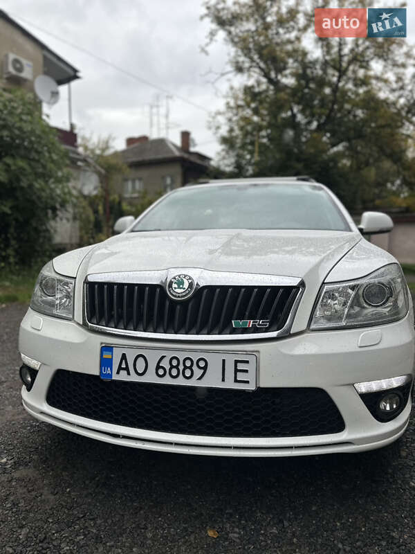Универсал Skoda Octavia 2011 в Ужгороде