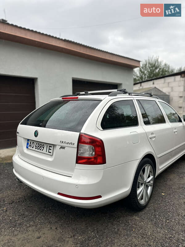Универсал Skoda Octavia 2011 в Ужгороде