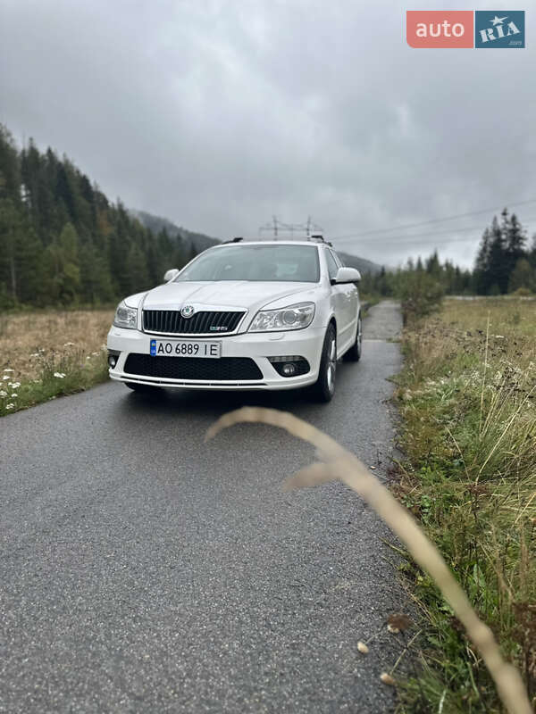 Универсал Skoda Octavia 2011 в Ужгороде