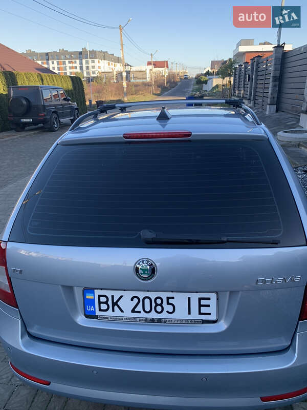 Универсал Skoda Octavia 2011 в Ровно