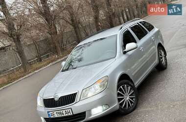 Універсал Skoda Octavia 2010 в Дніпрі