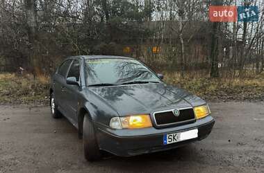 Лифтбек Skoda Octavia 1999 в Киеве