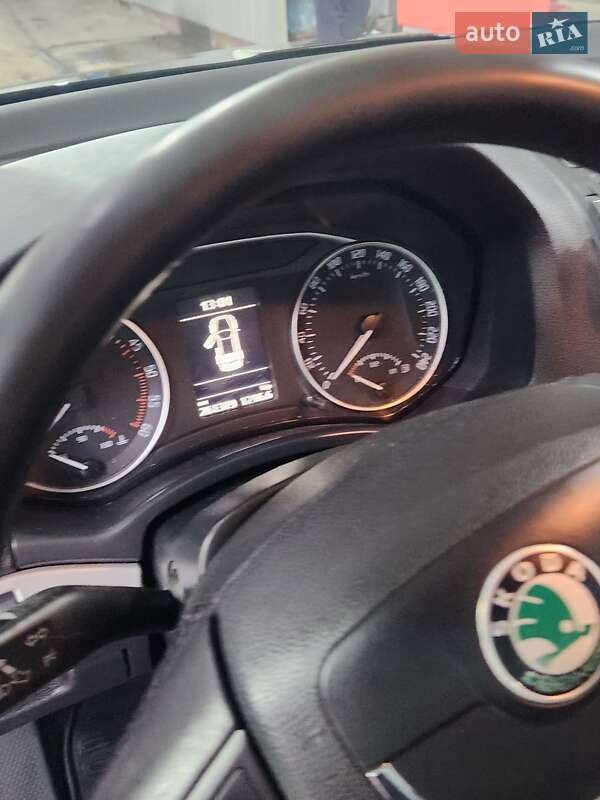 Универсал Skoda Octavia 2010 в Запорожье