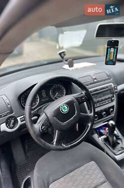 Универсал Skoda Octavia 2010 в Львове
