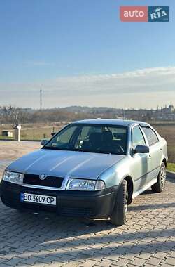 Ліфтбек Skoda Octavia 2003 в Шумську
