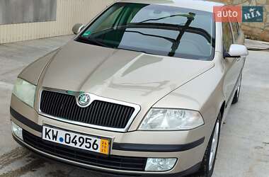 Ліфтбек Skoda Octavia 2005 в Чернівцях