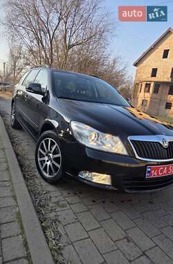 Универсал Skoda Octavia 2012 в Львове
