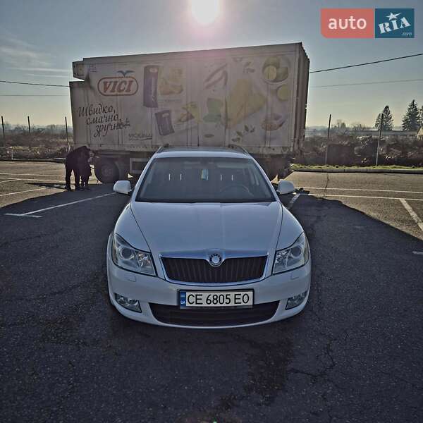 Універсал Skoda Octavia 2009 в Чернівцях