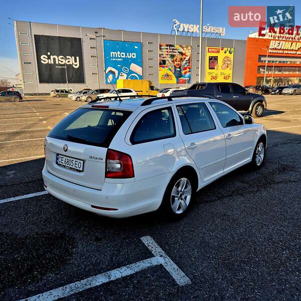Універсал Skoda Octavia 2009 в Чернівцях