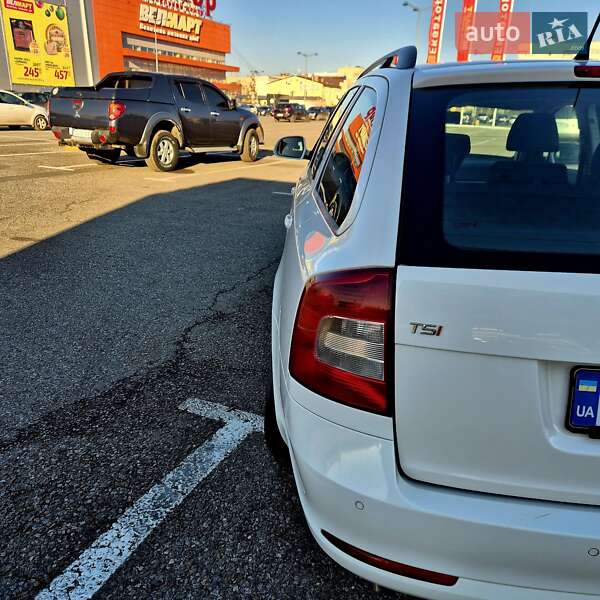 Універсал Skoda Octavia 2009 в Чернівцях