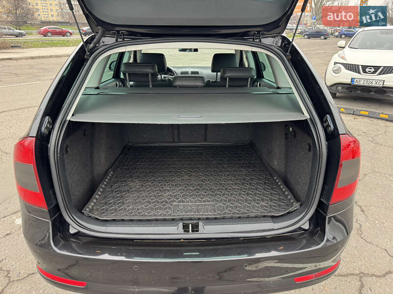 Універсал Skoda Octavia 2010 в Дніпрі фото 16 Універсал Skoda Octavia 2010 в Дніпрі