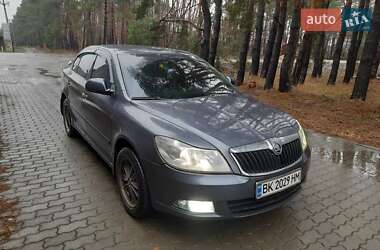 Лифтбек Skoda Octavia 2010 в Костополе