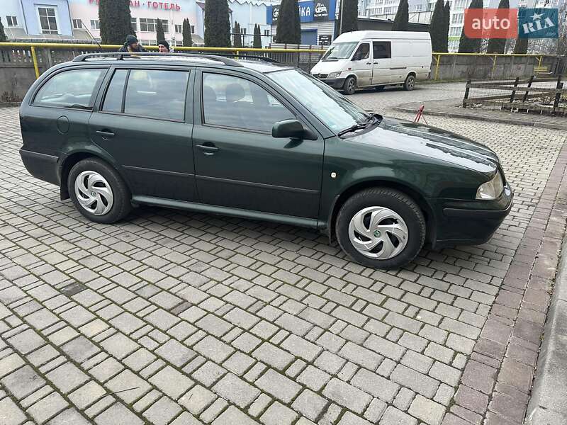Універсал Skoda Octavia 2003 в Івано-Франківську