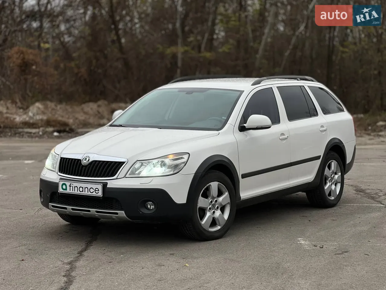 2010 Skoda Octavia - мініатюра 43