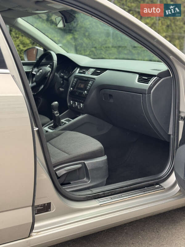 Універсал Skoda Octavia 2013 в Києві фото 29 Універсал Skoda Octavia 2013 в Києві