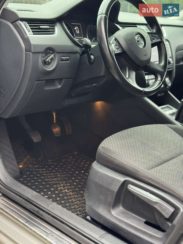 Універсал Skoda Octavia 2013 в Києві фото 32 Універсал Skoda Octavia 2013 в Києві