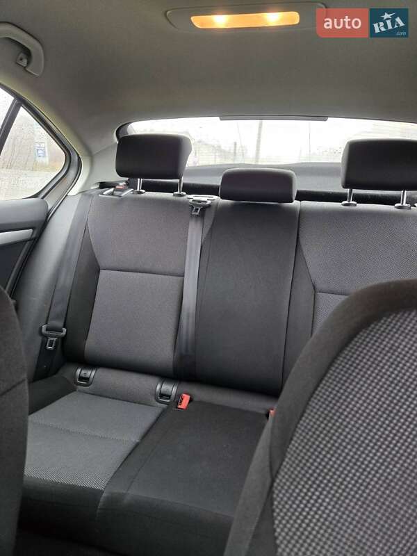 Ліфтбек Skoda Octavia 2016 в Ужгороді