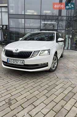 Лифтбек Skoda Octavia 2019 в Ужгороде