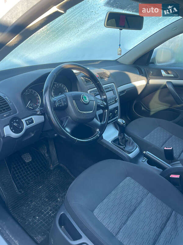 Универсал Skoda Octavia 2011 в Каменец-Подольском